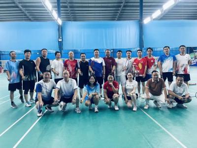 以球会友 羽赣同行|临深办事处羽毛球交流赛圆满举办